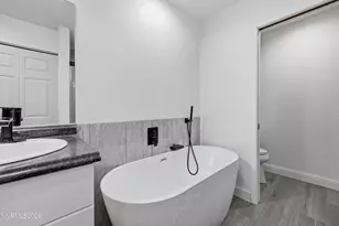 185 Leo Dr, Sparks, NV 89441 - Photo 18