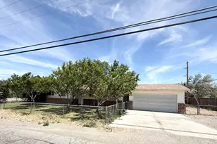 250 Miller Ln, Fernley, NV 89408 - Photo 2