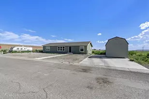 115 Ash Dr, Lovelock, NV 89419 - Photo 2