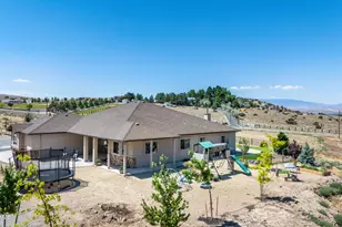 635 Valle Verde Dr, Sparks, NV 89441 - Photo 8
