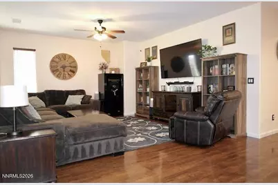 14330 Fredonia Drive, Reno, NV 89506 - Photo 8