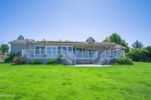 2556 Henning Ln, Minden, NV 89423 - Photo 6