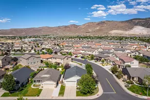10660 Brittany Park Dr, Reno, NV 89521 - Photo 2