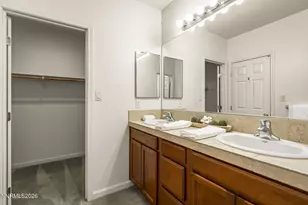 10660 Brittany Park Dr, Reno, NV 89521 - Photo 16