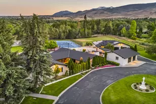 1850 View Crest Dr, Reno, NV 89511 - Photo 4