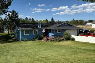 1438 Topaz Ln, Gardnerville, NV 89460 - Photo 1