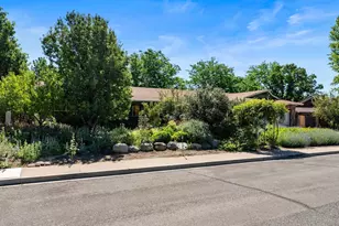 1621 Andorra Dr, Carson City, NV 89703 - Photo 4