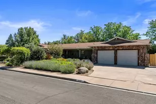 1621 Andorra Dr, Carson City, NV 89703 - Photo 2