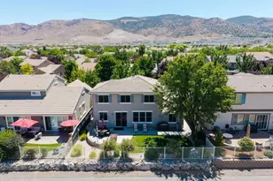 10749 Grayslake Dr, Reno, NV 89521 - Photo 4