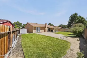 3033 Springland Dr, Sparks, NV 89434 - Photo 32