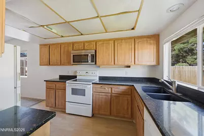 3033 Springland Drive, Sparks, NV 89434 - Photo 18