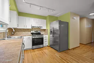 3907 Buckingham Square, Reno, NV 89503 - Photo 6
