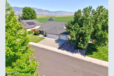 1330 Petar Drive, Gardnerville, NV 89410 - Photo 6