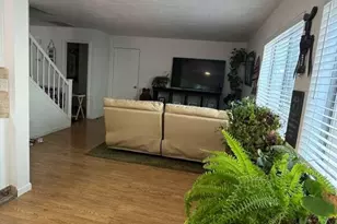 2035 Haywood Dr, Sparks, NV 89434 - Photo 6