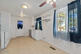 325 Medgar Ave, Reno, NV 89506 - Photo 8