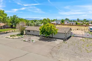 1267 Esther Way, Minden, NV 89423 - Photo 4