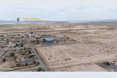 1635 Lake Avenue, Silver Springs, NV 89429 - Photo 1