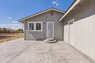 2425 Seneca Dr, Reno, NV 89506 - Photo 26