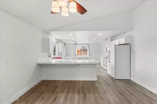 9830 Crystalline Dr, Reno, NV 89506 - Photo 26