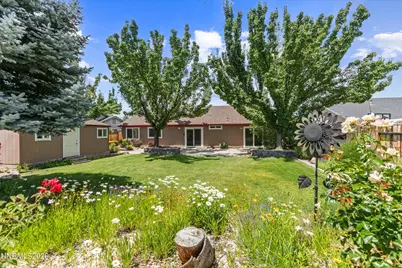 9830 Crystalline Drive, Reno, NV 89506 - Photo 2