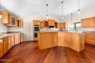 905 Thoroughbred Cir, Reno, NV 89508 - Photo 6