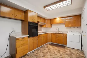 1495 W 6th St, Reno, NV 89503 - Photo 18