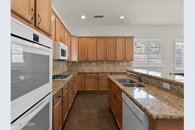 10330 Cavalry Circle, Reno, NV 89521 - Photo 18