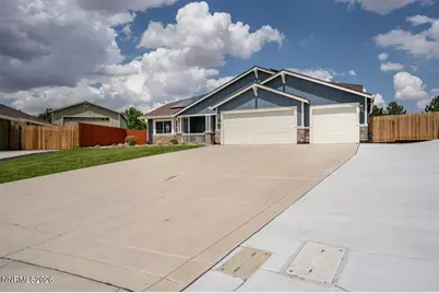 2298 Cygnus Way, Sparks, NV 89441 - Photo 2