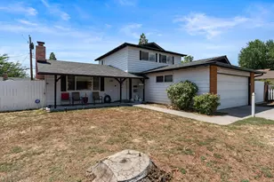 623 Abbay Wy, Sparks, NV 89431 - Photo 2