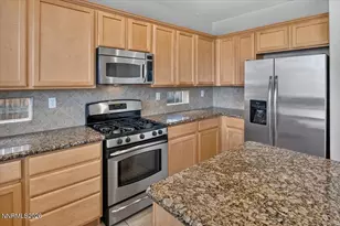 7730 Peavine Shadow Ct, Reno, NV 89523 - Photo 14
