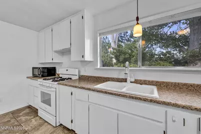 981 Mitch Drive, Gardnerville, NV 89460 - Photo 18