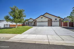 1284 Topaz Ln, Gardnerville, NV 89460 - Photo 2