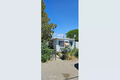 421 First Avenue, Yerington, NV 89447 - Photo 2