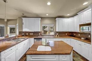 6325 Firebee Ct, Sparks, NV 89436 - Photo 16
