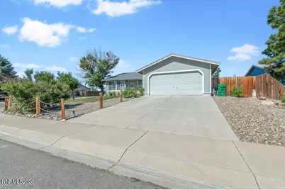 561 Yellow Jacket Road, Dayton, NV 89403 - Photo 2