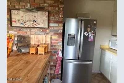 605 Ivy Street, Carson City, NV 89703 - Photo 8