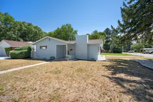405 Mary St, Carson City, NV 89703 - Photo 2