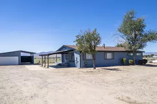 9025 Iroquois Trail, Stagecoach, NV 89429 - Photo 6