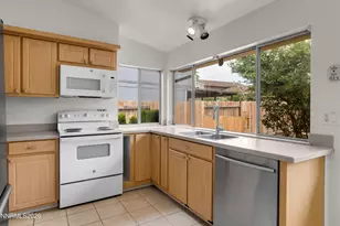 1101 Alta Vista Dr, Sparks, NV 89434 - Photo 12