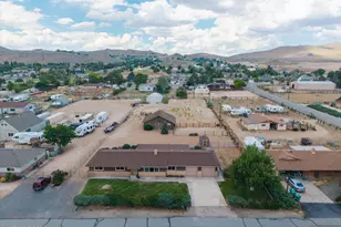 845 Browning Dr, Reno, NV 89506 - Photo 2