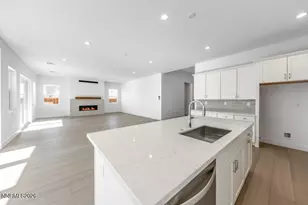 460 Hutchinson Dr, Sparks, NV 89441 - Photo 8