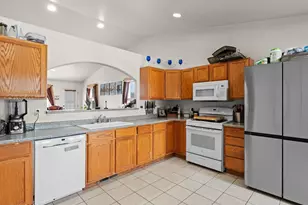 1738 Art Ct, Fernley, NV 89408 - Photo 8
