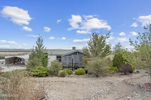 4790 Skyline Dr, Silver Springs, NV 89429 - Photo 2