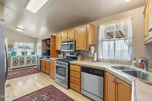 4790 Skyline Dr, Silver Springs, NV 89429 - Photo 12