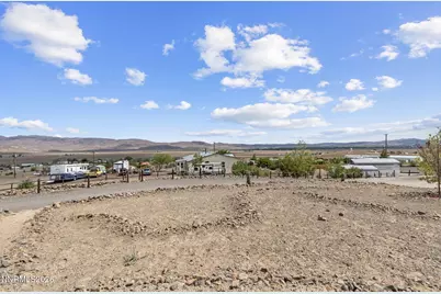 4790 Skyline Drive, Silver Springs, NV 89429 - Photo 4