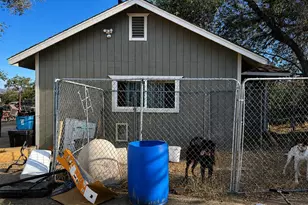 305 W 2nd Ave, Sun Valley, NV 89433 - Photo 6