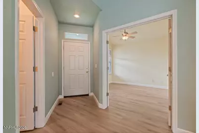 785 Caughlin Crossing, Reno, NV 89519 - Photo 4