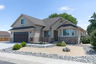 224 Mary Lou Ln, Fernley, NV 89408 - Photo 2