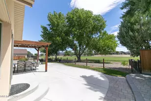 224 Mary Lou Ln, Fernley, NV 89408 - Photo 8