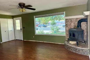 1855 Mizpah St, Winnemucca, NV 89445 - Photo 2